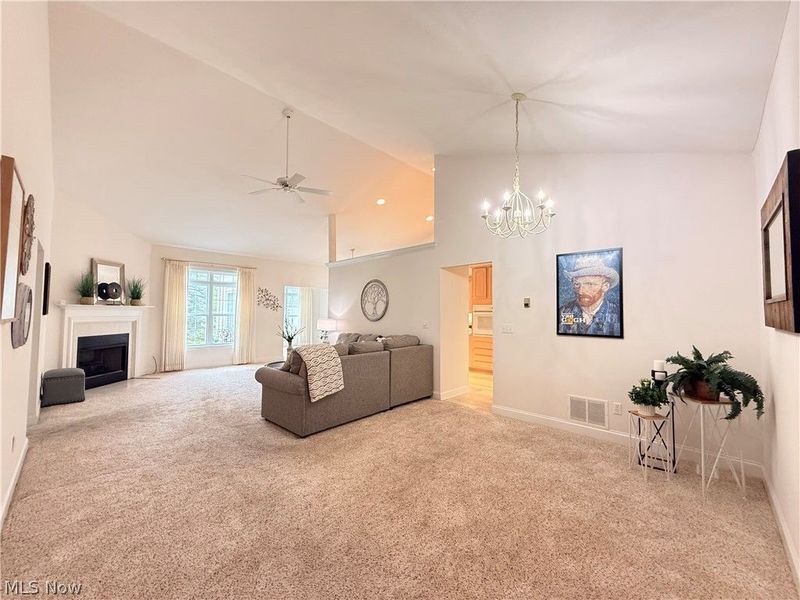 370 Rosebury Court, Mayfield Heights, OH 44124 Photo 6