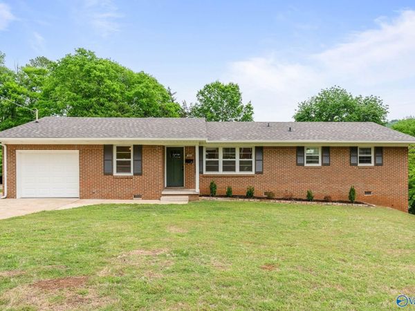1930 Rosalie Ridge Drive NE, Huntsville, AL 35811