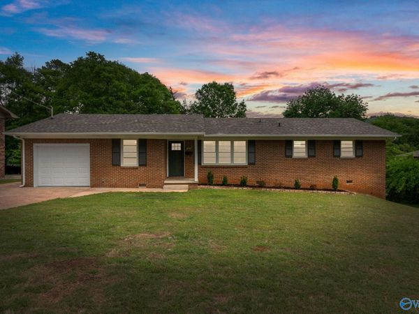 1930 Rosalie Ridge Drive NE, Huntsville, AL 35811