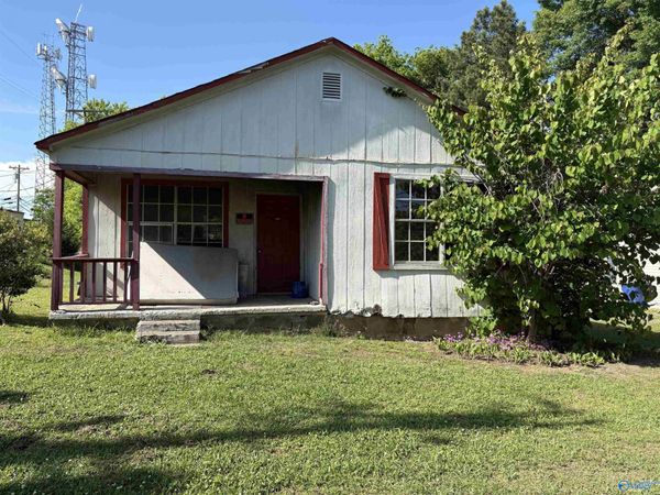 109 1st Place SE, Arab, AL 35016