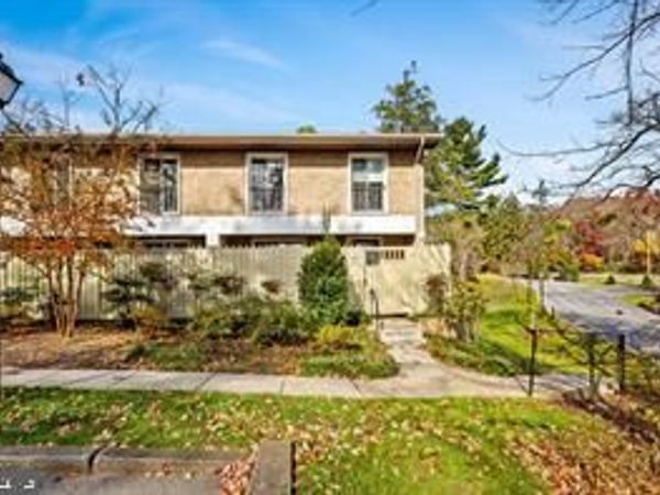 2 HAMLET HILL ROAD, BALTIMORE, MD 21210