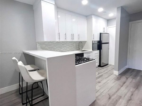 6310 SW 79th St , Unit 20, South Miami, FL 33143