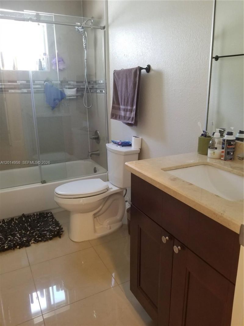 1935 NW 96th St , Miami, FL 33147 Photo