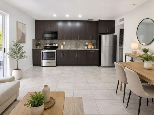 315 NW 59th St, Unit 2, Miami, FL 33127