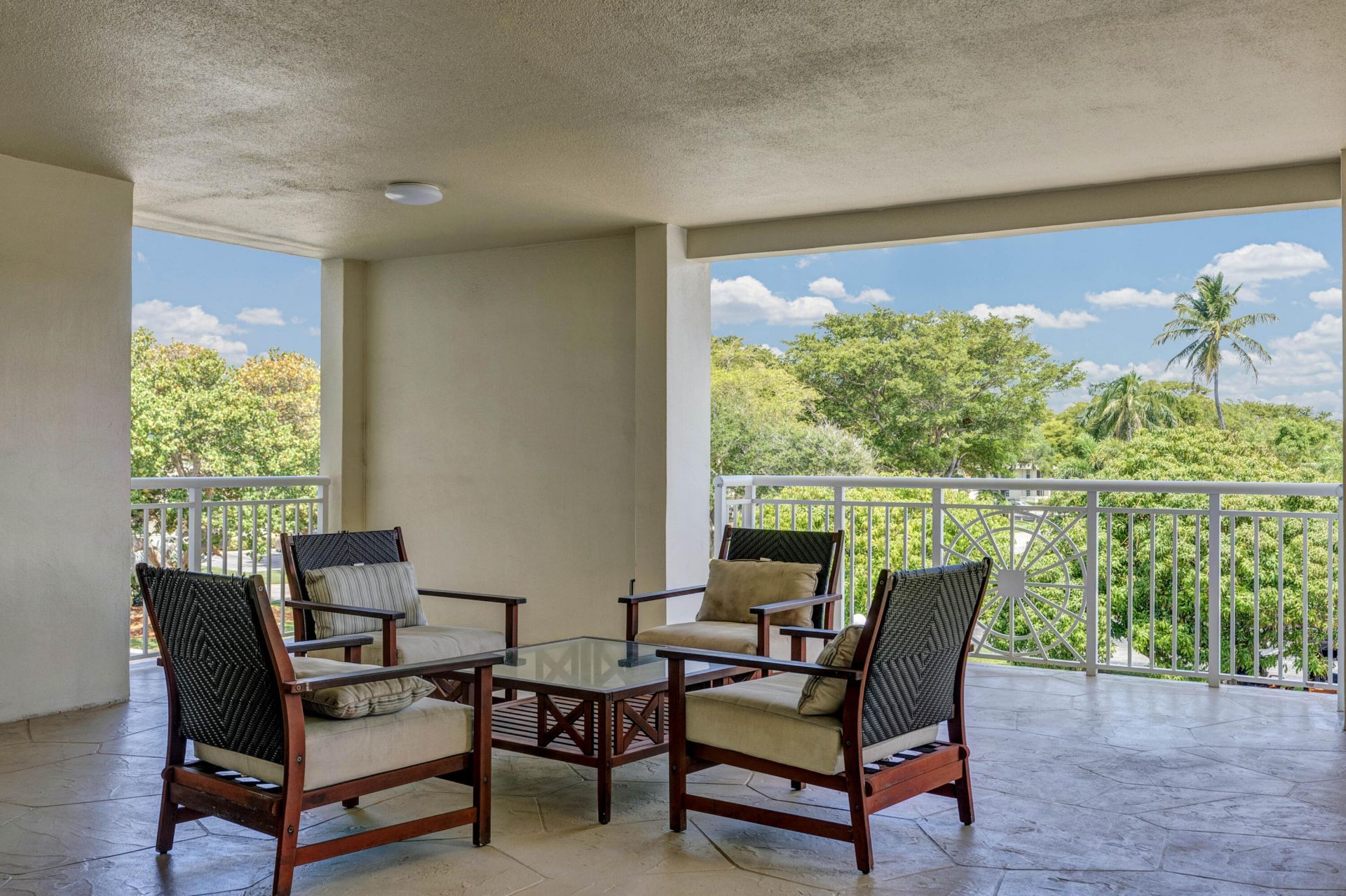 3050 NE 48th Court, Unit 305, Lighthouse Point, FL 33064 Photo