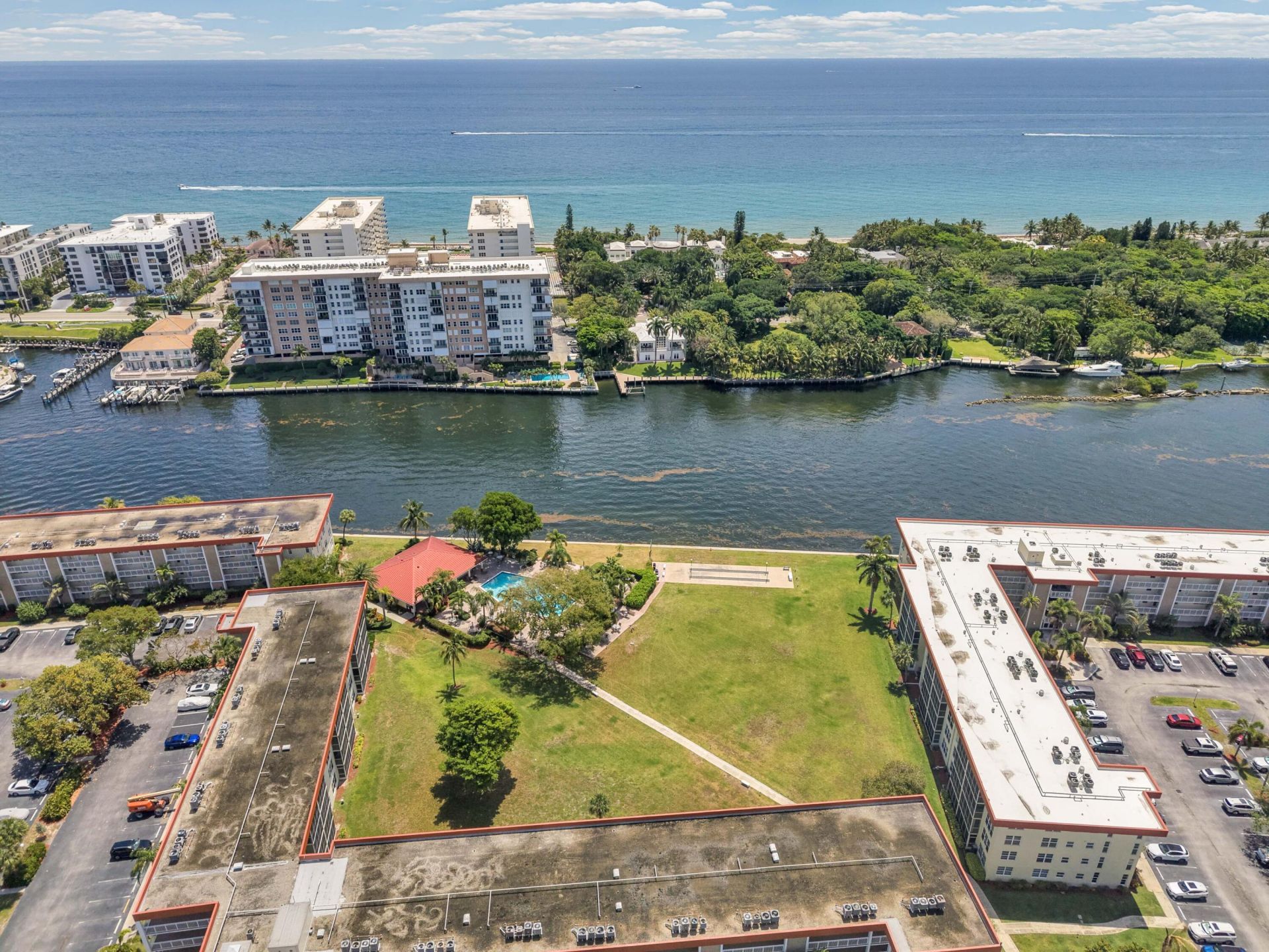 3050 NE 48th Court, Unit 305, Lighthouse Point, FL 33064 Photo