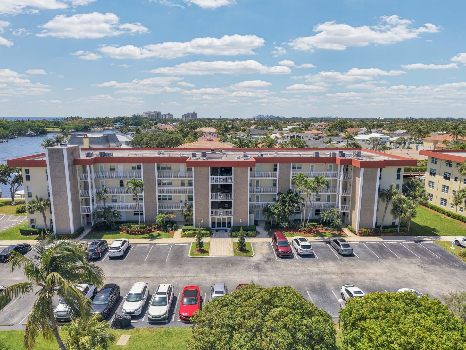 3050 NE 48th Court, Unit 305, Lighthouse Point, FL 33064 Photo