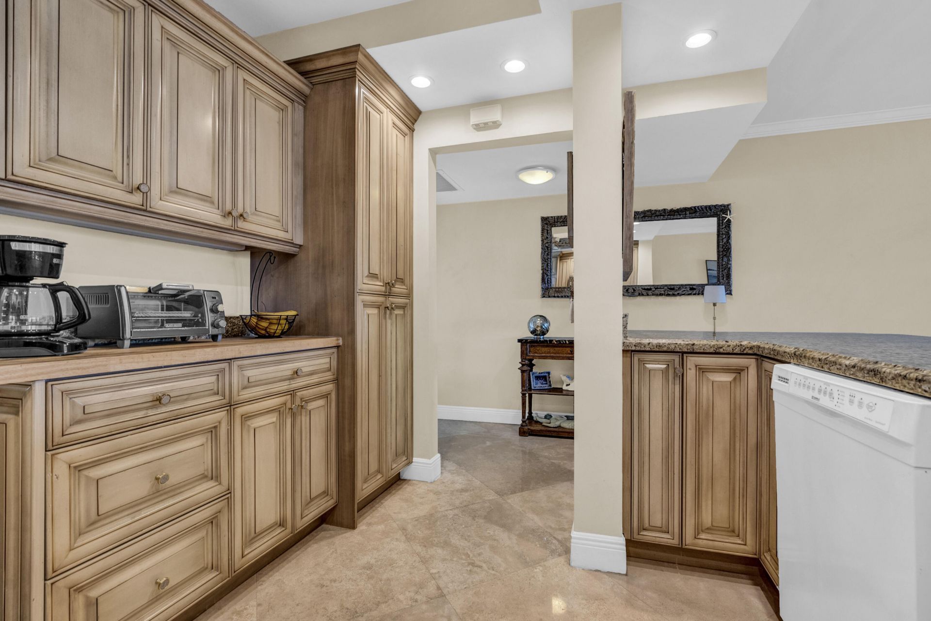 3050 NE 48th Court, Unit 305, Lighthouse Point, FL 33064 Photo
