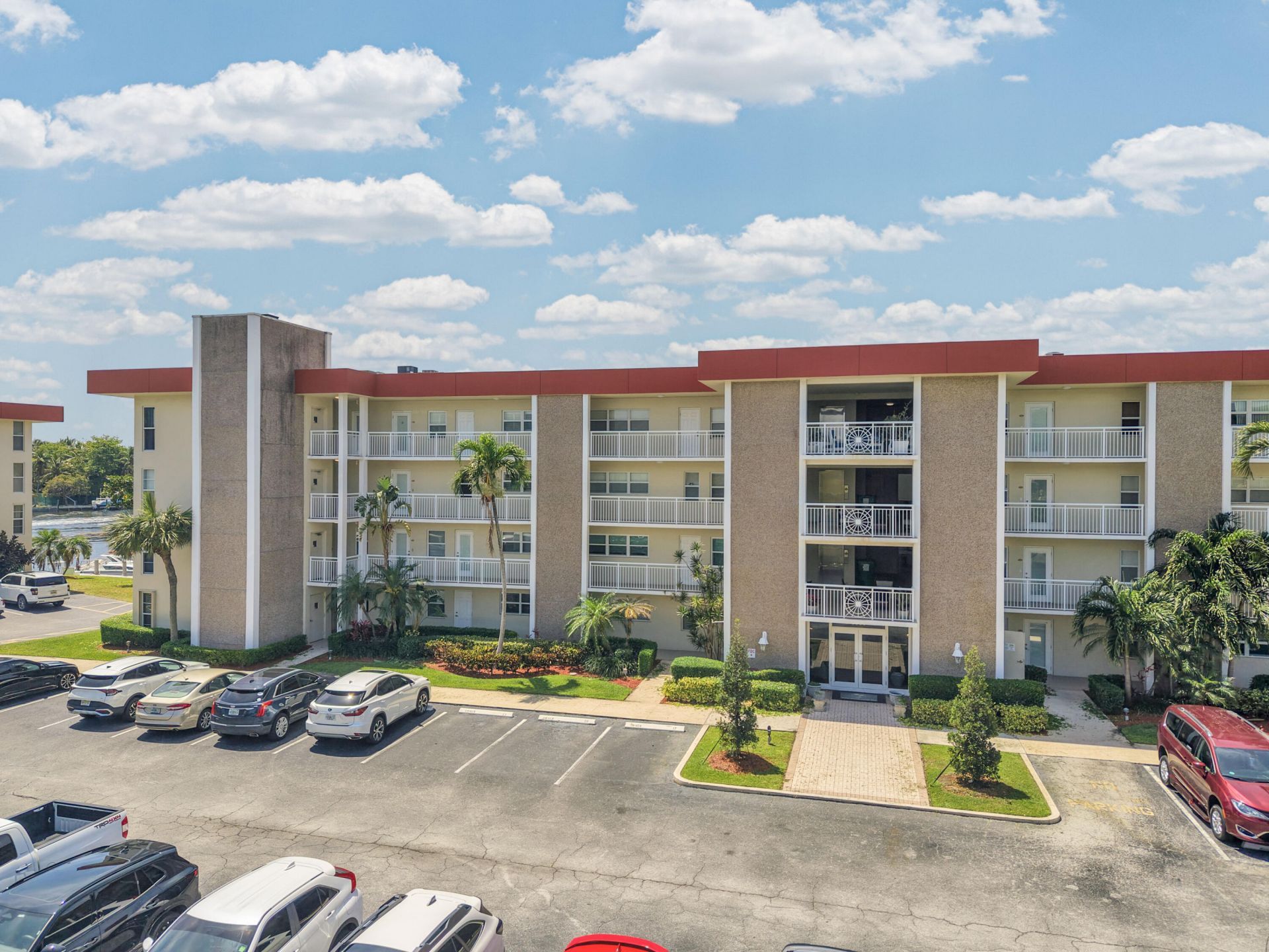 3050 NE 48th Court, Unit 305, Lighthouse Point, FL 33064 Photo