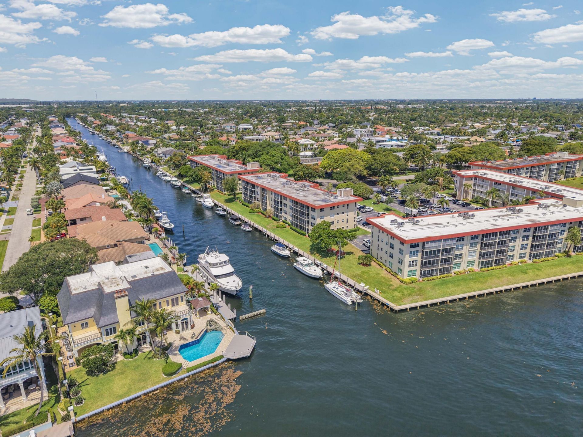3050 NE 48th Court, Unit 305, Lighthouse Point, FL 33064 Photo