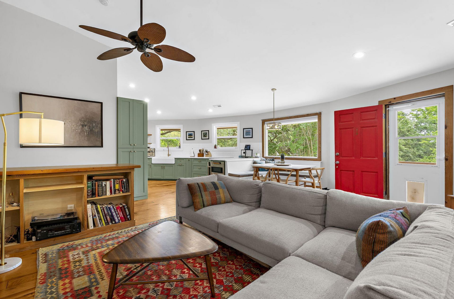 2069 Saint James Drive Photo 13