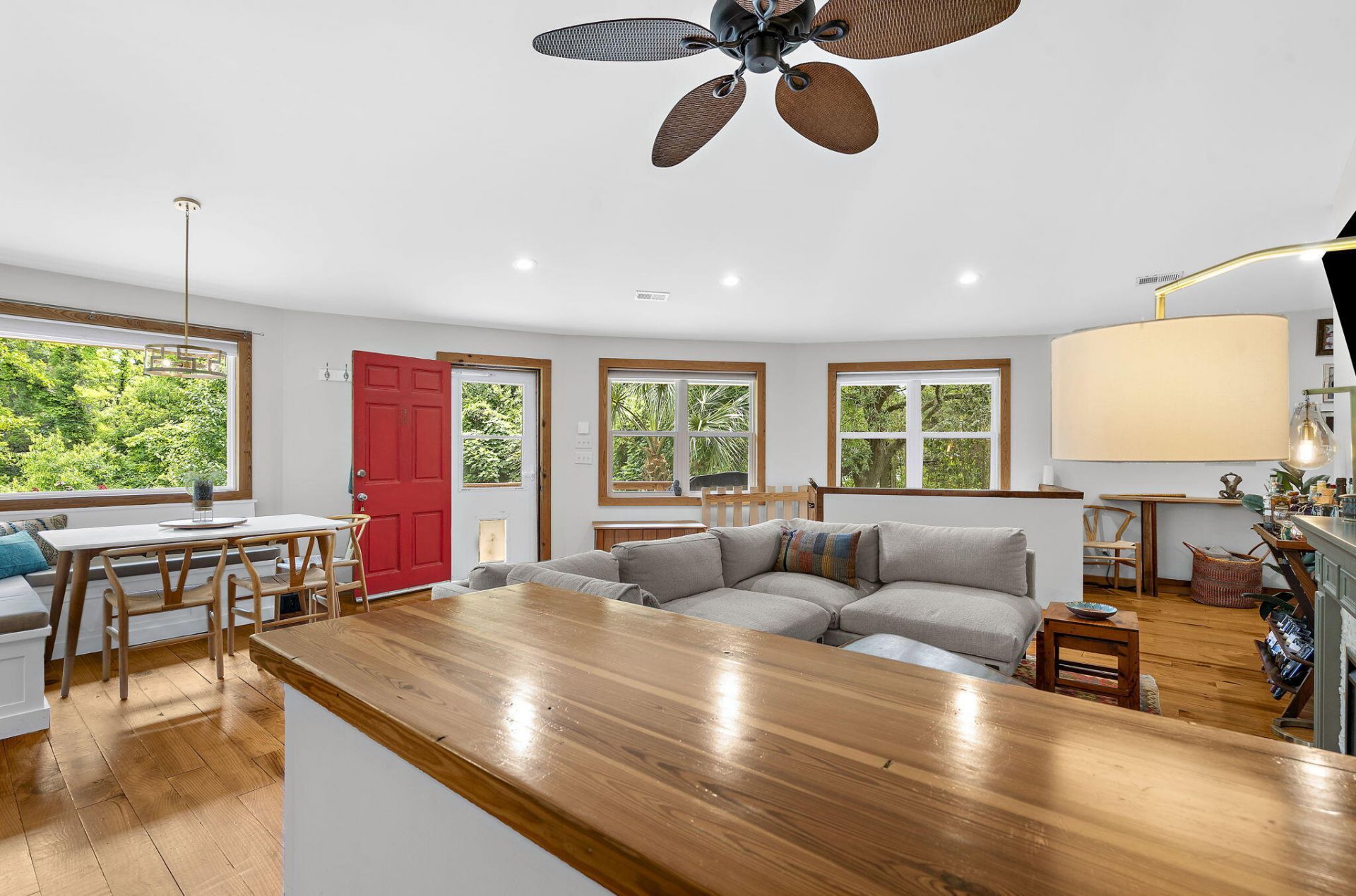 2069 Saint James Drive Photo 14
