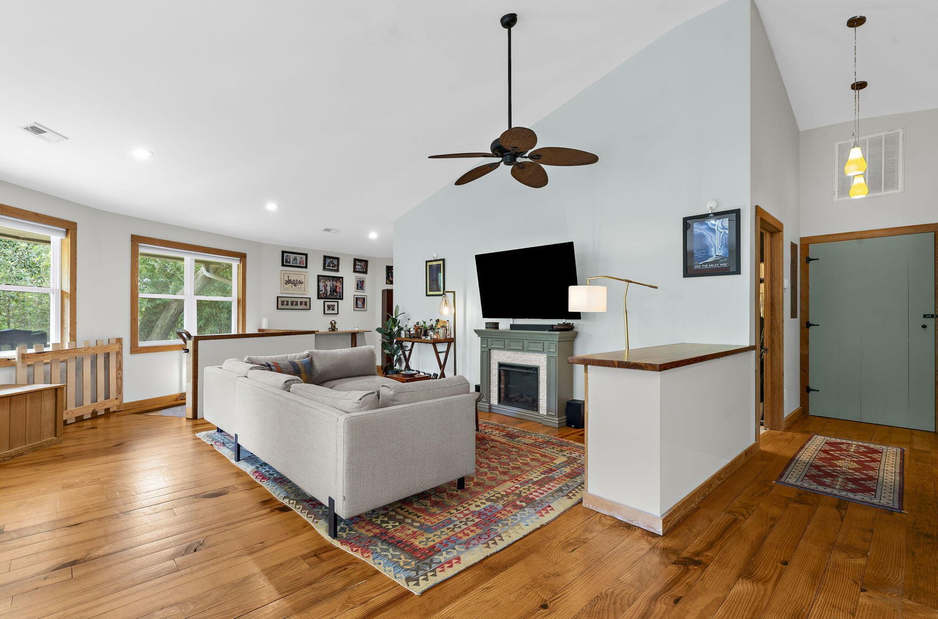 2069 Saint James Drive Photo 22