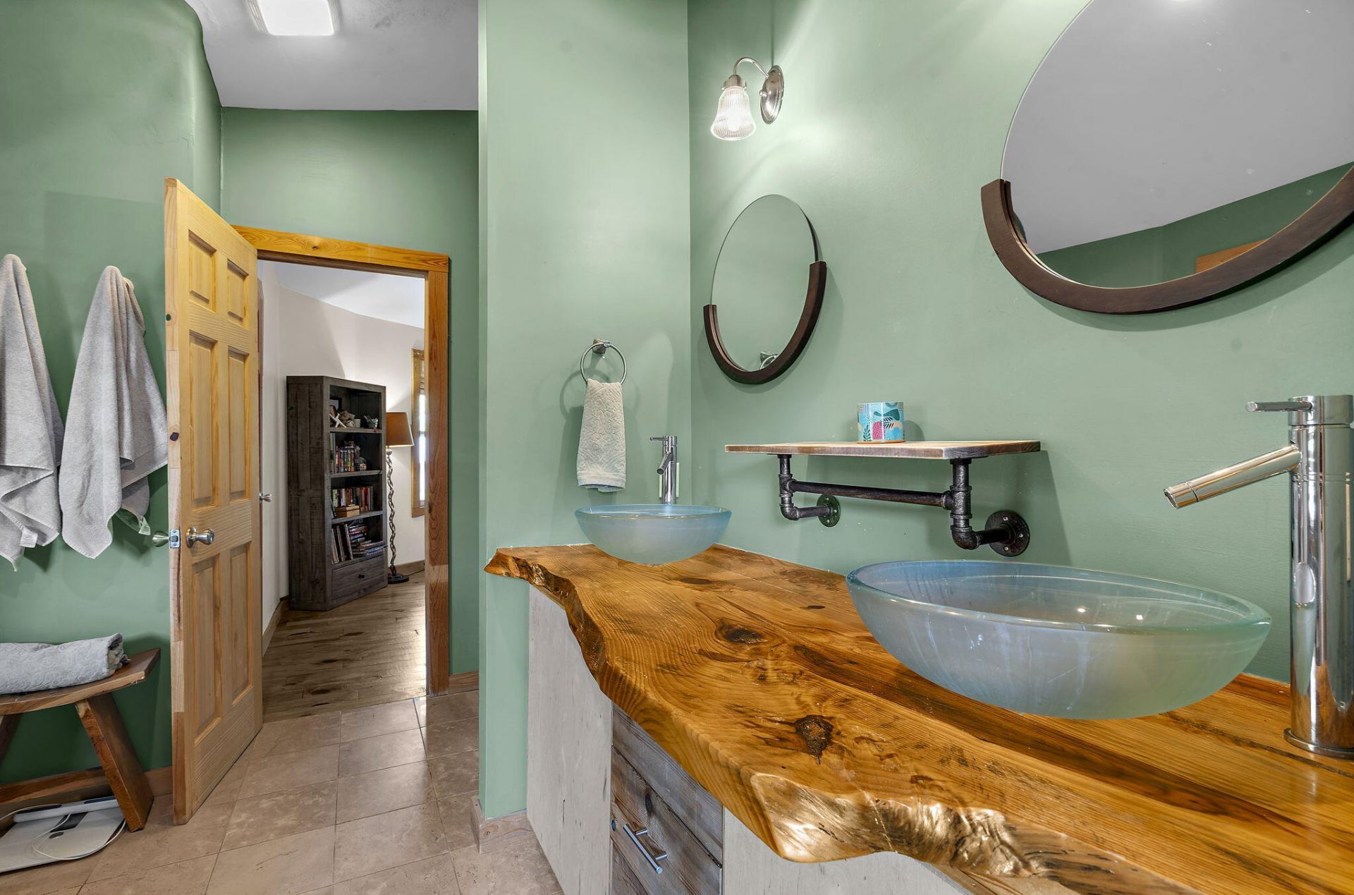 2069 Saint James Drive Photo 29