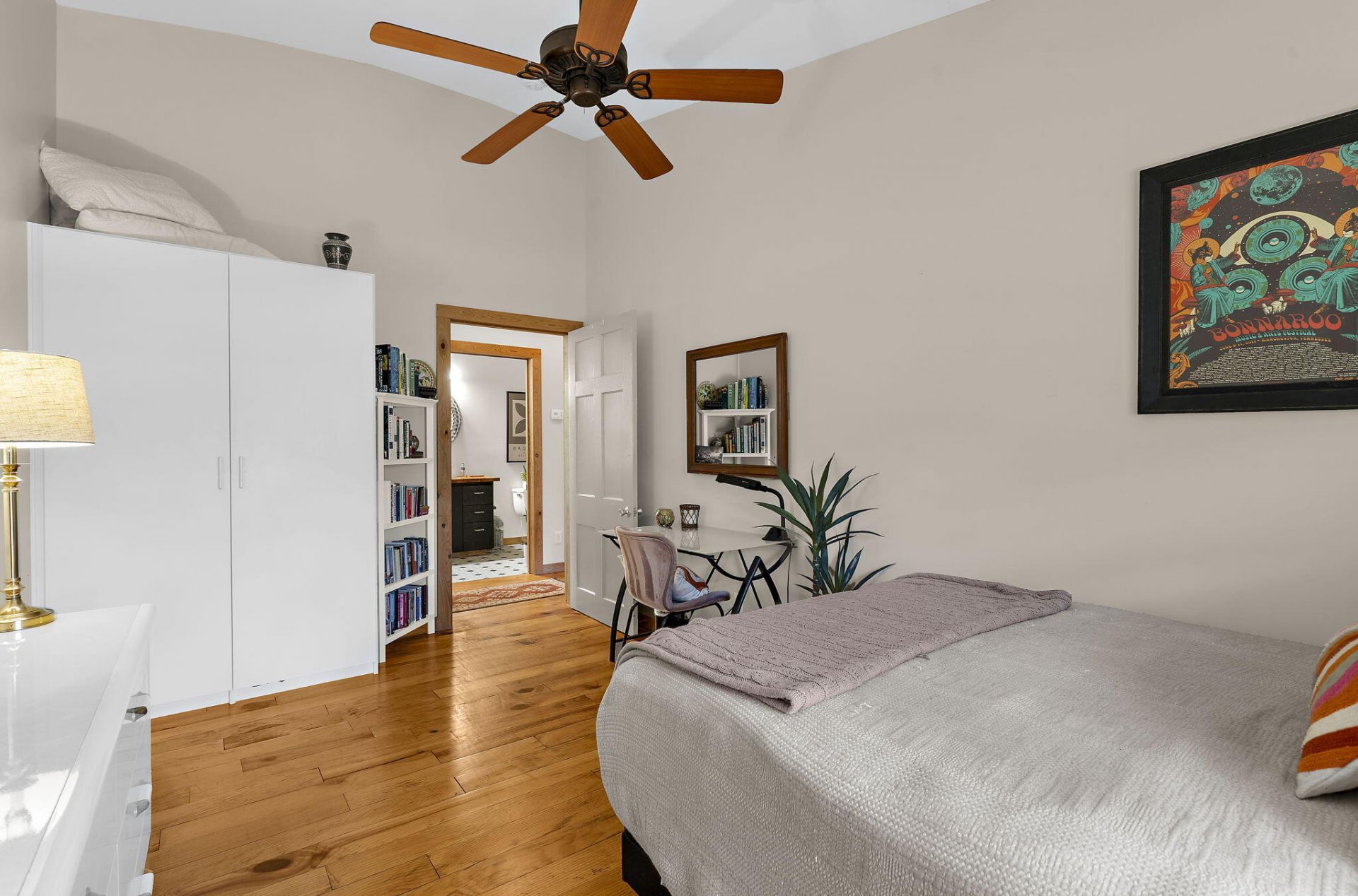 2069 Saint James Drive Photo 34