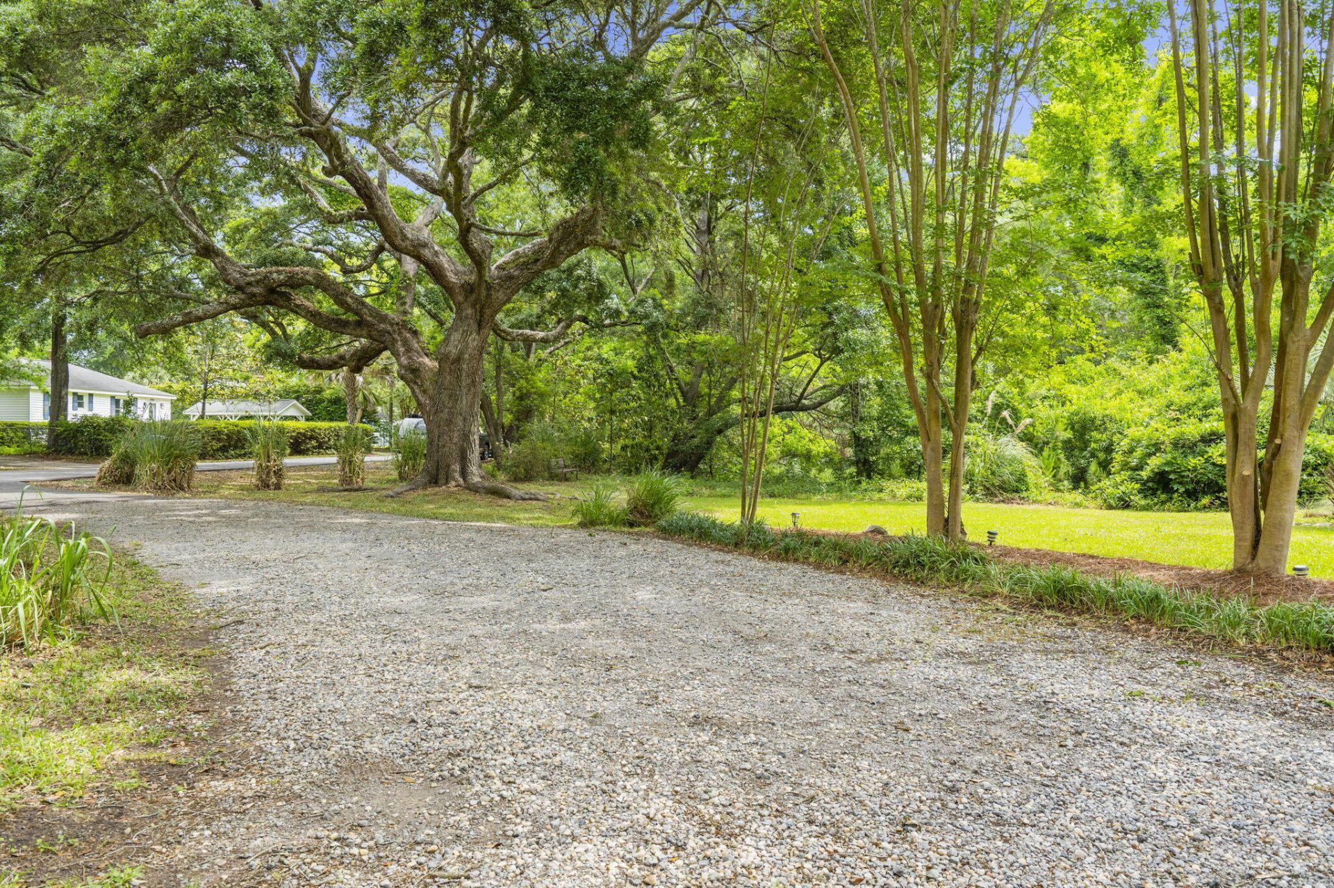 2069 Saint James Drive Photo 53