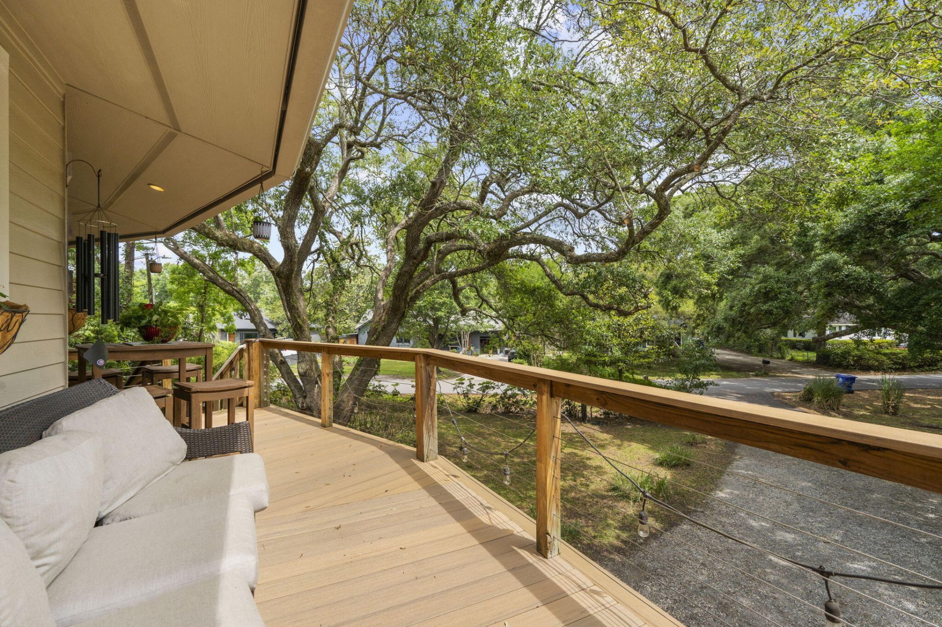 2069 Saint James Drive Photo 8