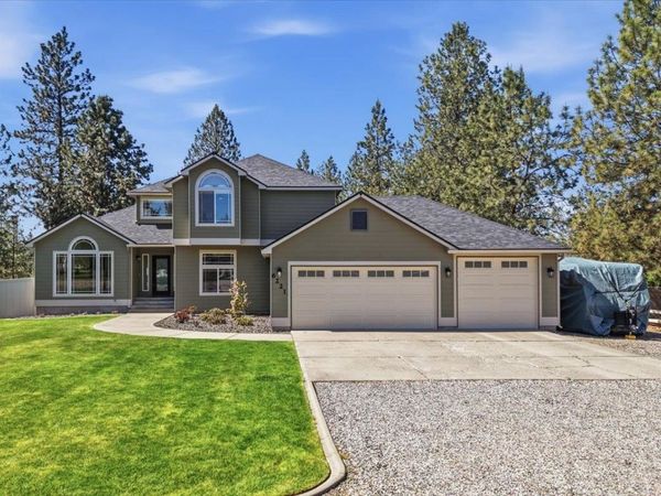 6221 Moriah Dr, Nine Mile Falls, WA 99026