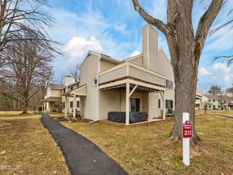 213 Grenadier Court Halfmoon, NY 12065