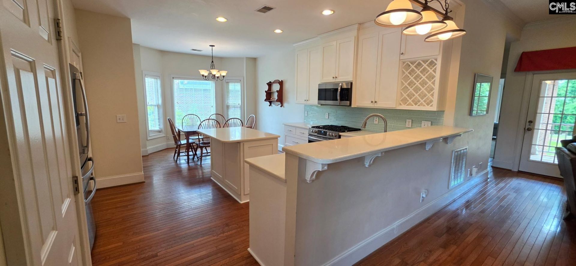 413 Oxenbridge Way  Photo 6