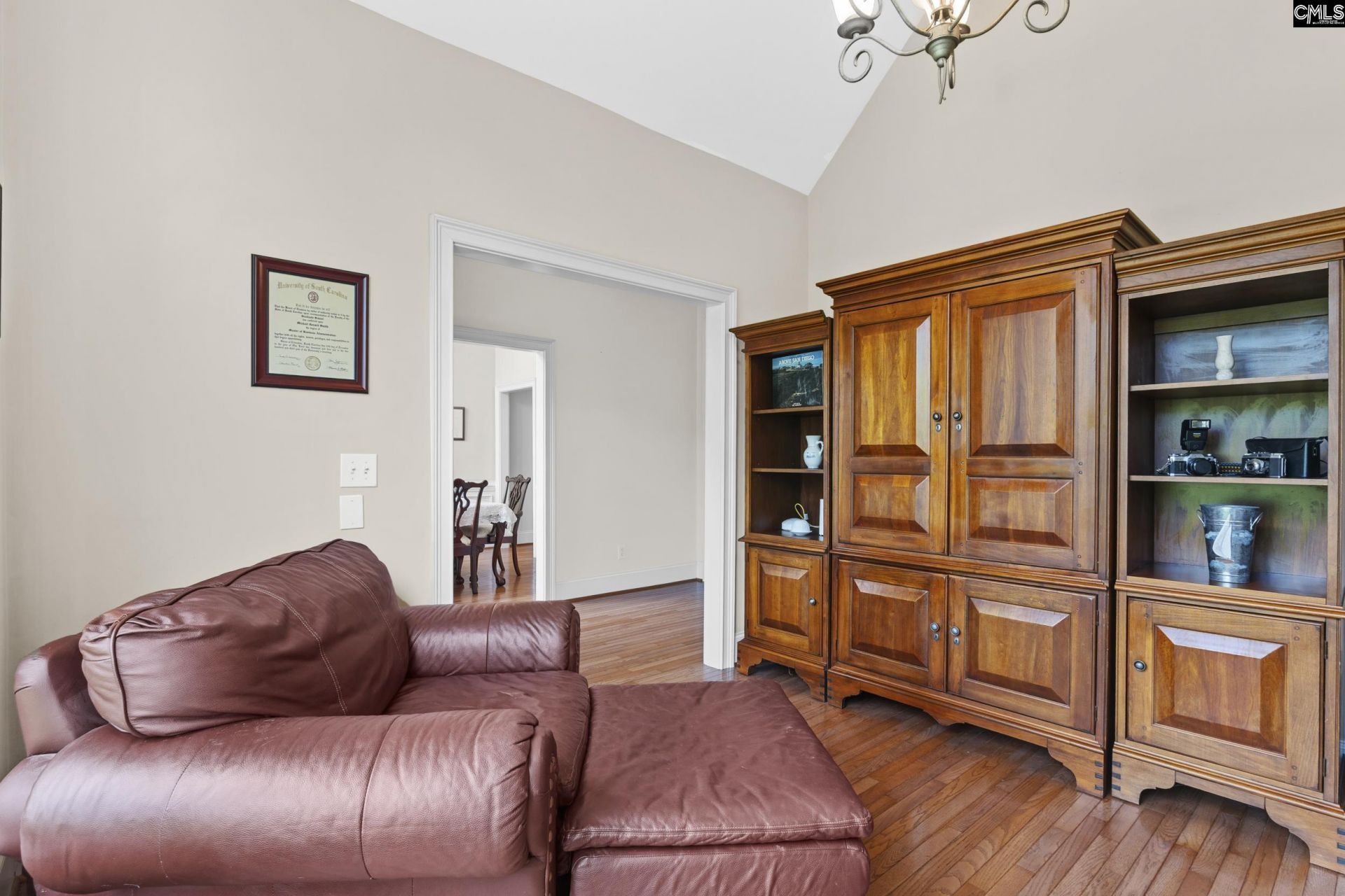 413 Oxenbridge Way Photo 9