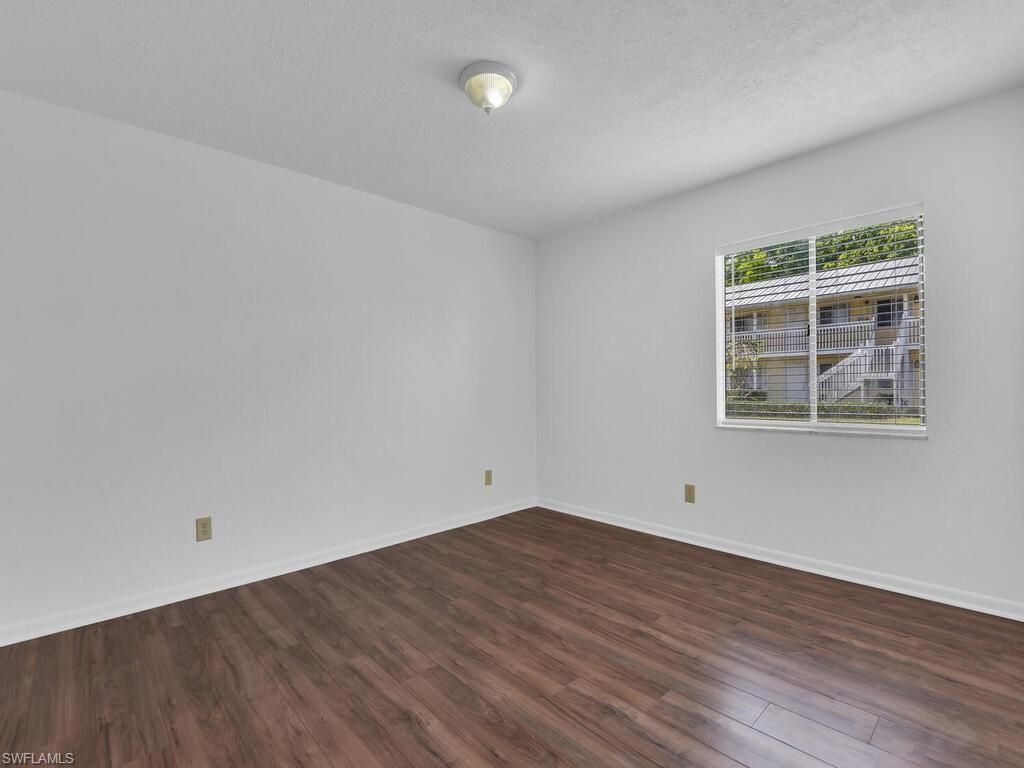 4617 Bayshore Dr, Unit H5, Naples, FL 34112 Photo