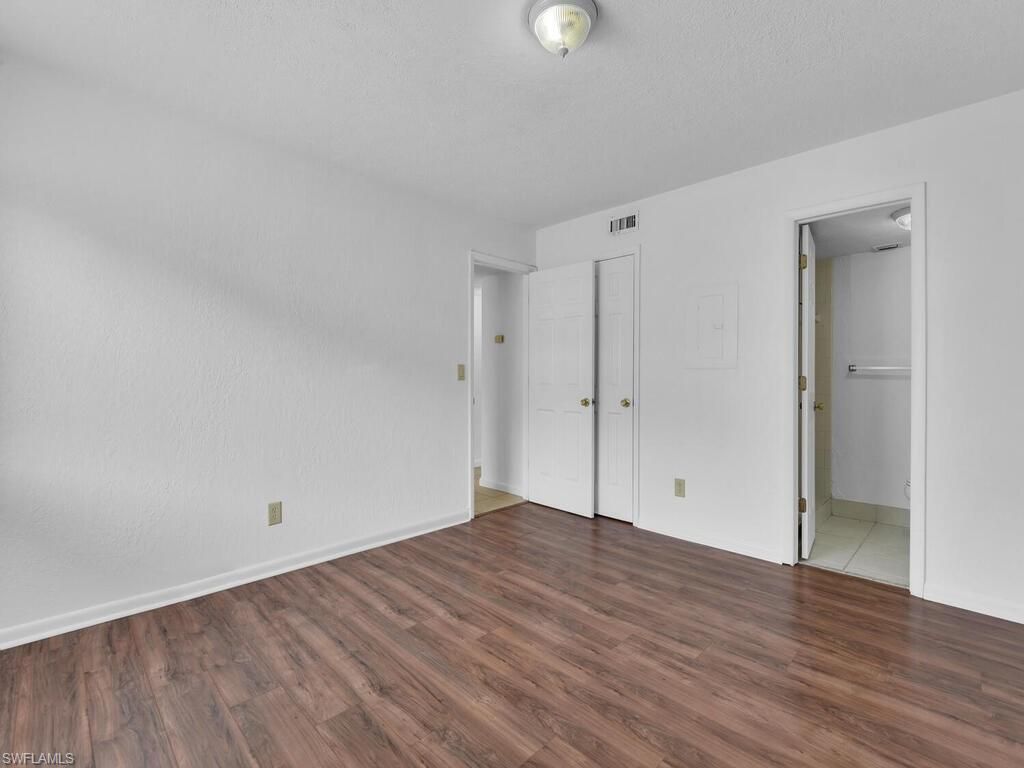 4617 Bayshore Dr, Unit H5, Naples, FL 34112 Photo