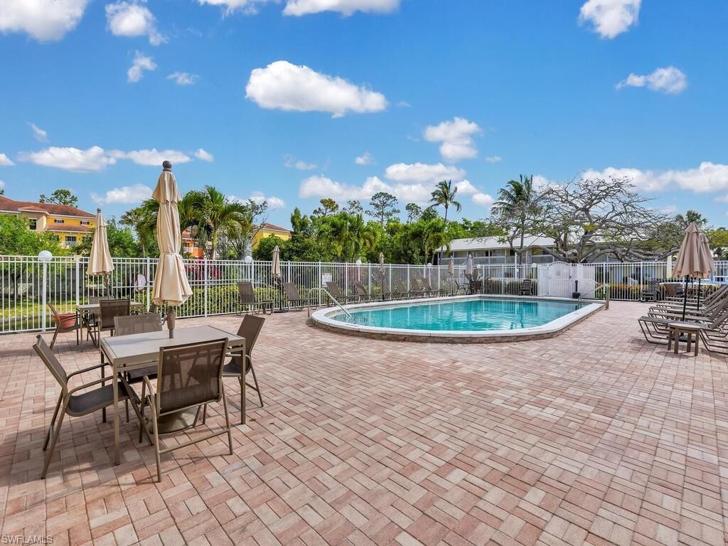 4617 Bayshore Dr, Unit H5, Naples, FL 34112 Photo