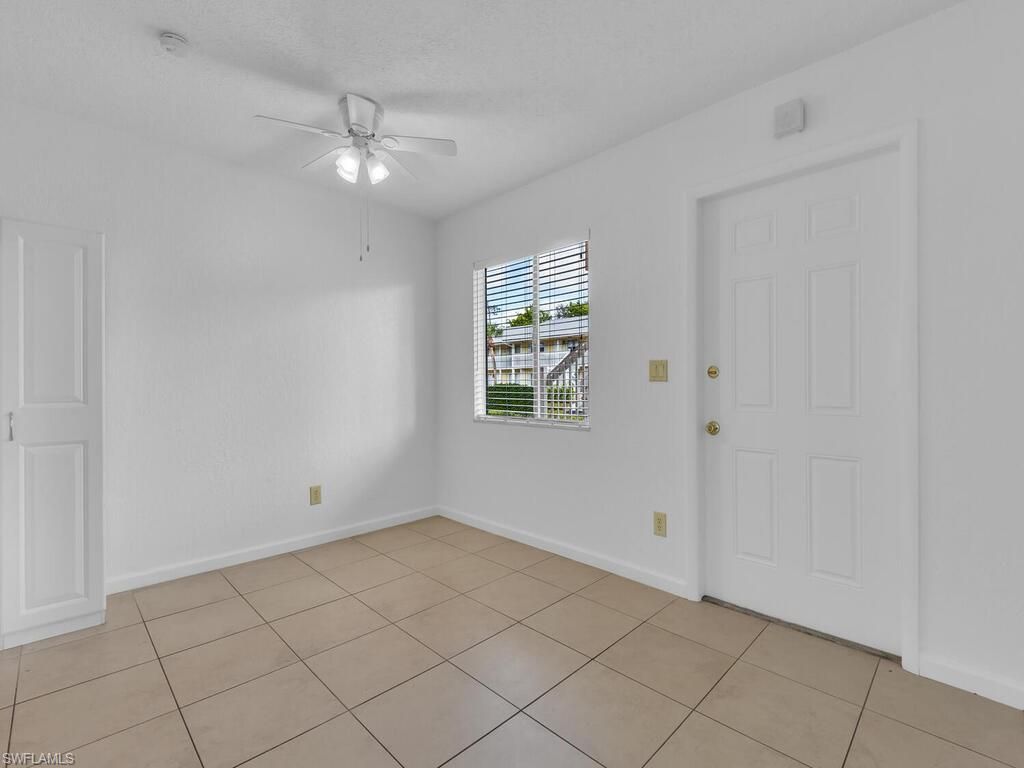 4617 Bayshore Dr, Unit H5, Naples, FL 34112 Photo