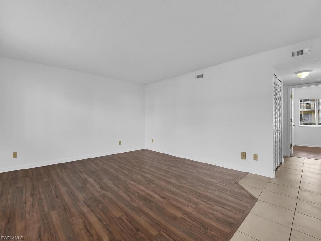 4617 Bayshore Dr, Unit H5, Naples, FL 34112 Photo