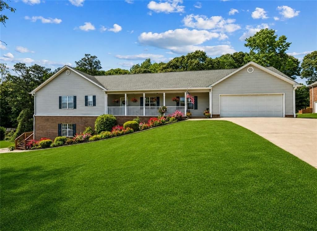 4022 Lyman Way, Gainesville, GA 30507 Main Photo