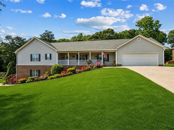 4022 Lyman Way, Gainesville, GA 30507