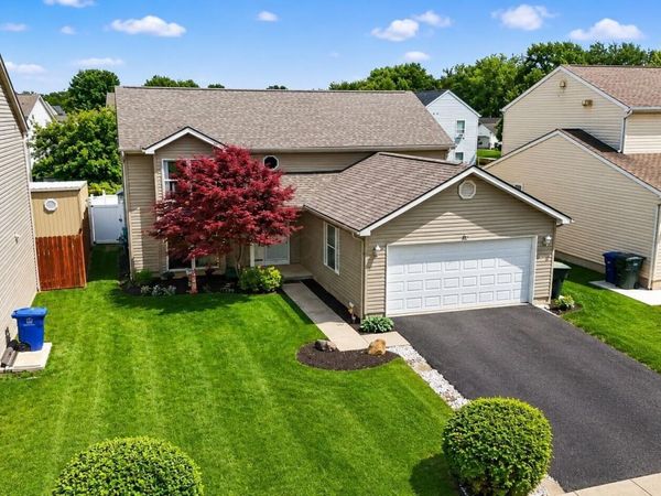 2590 Medora Drive, Grove City, OH 43123