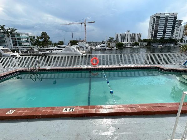 7920 East Dr , Unit 14, North Bay Village, FL 33141