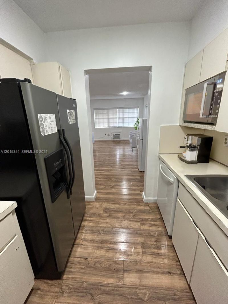 7920 East Dr , Unit 14, North Bay Village, FL 33141 Photo