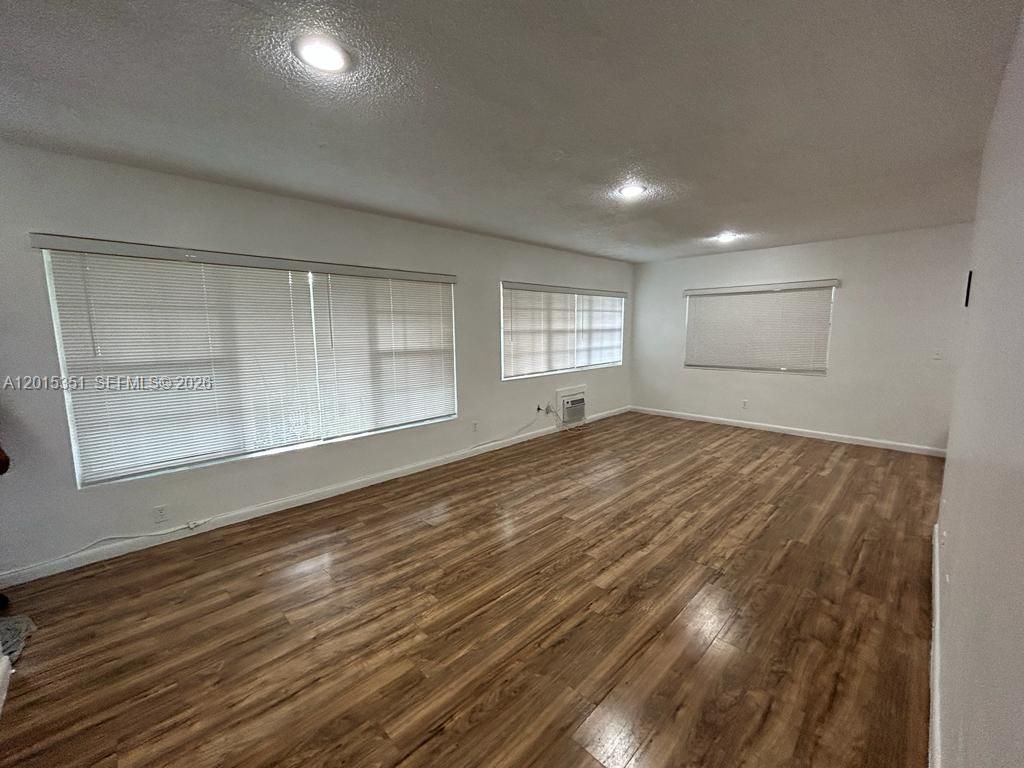 7920 East Dr , Unit 14, North Bay Village, FL 33141 Photo