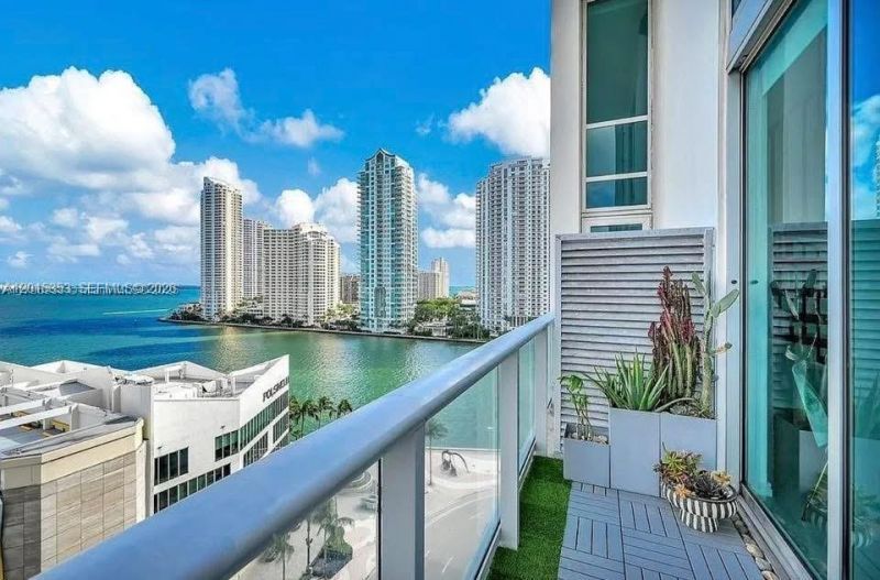 300 S Biscayne Blvd , Unit L-1232, Miami, FL 33131 Photo