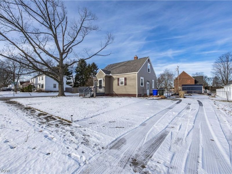 33 Pierce Avenue, Cuyahoga Falls, OH 44221 Photo 11