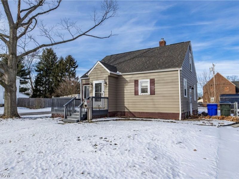 33 Pierce Avenue, Cuyahoga Falls, OH 44221 Photo 12