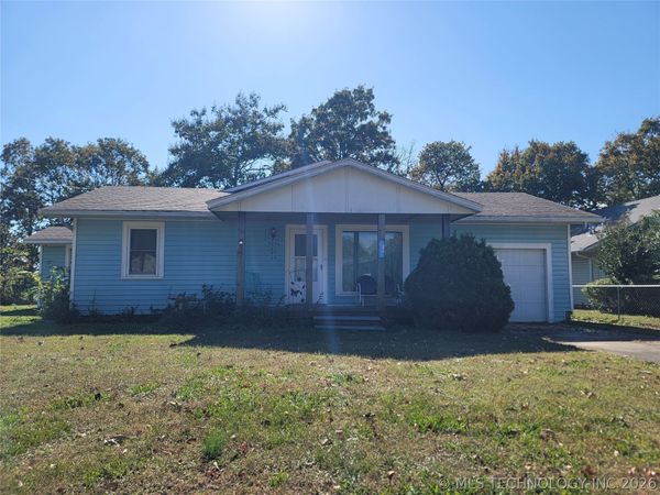 416036 La Vista Drive , Checotah, OK 74426