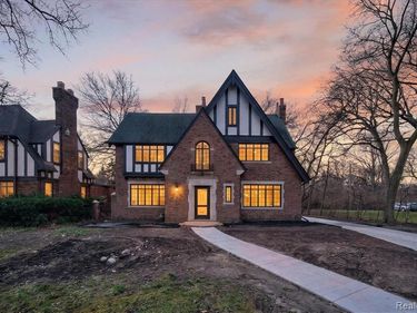 3261 Sherbourne Road, Detroit, MI 48221