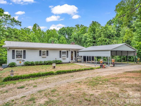 408 Hollis Road , Ellenboro, NC 28040