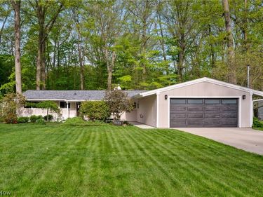 2398 Chestnut Drive, Westlake, OH 44145