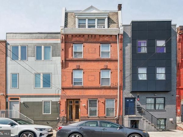 1733 W MONTGOMERY AVENUE, PHILADELPHIA, PA 19121