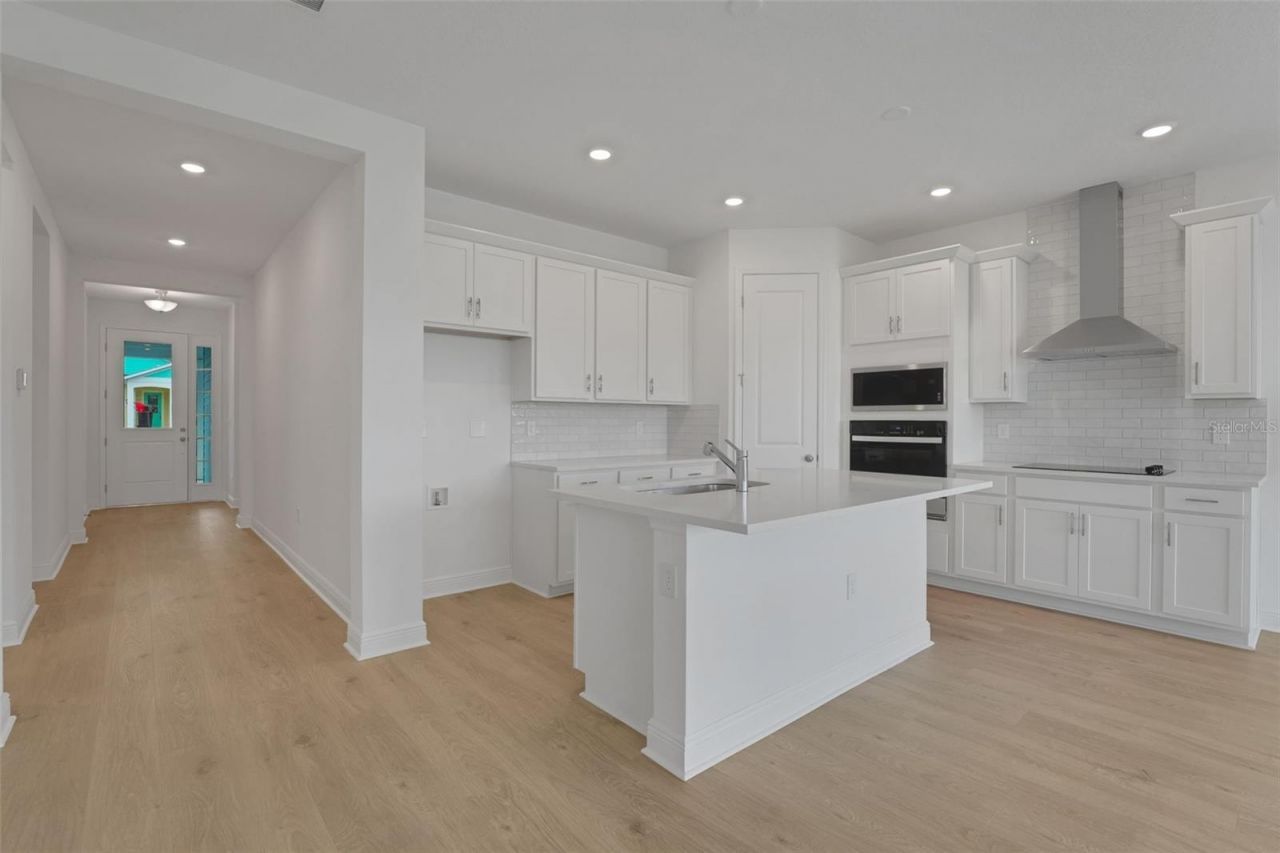 1001 Fiesta Key Circle , Lady Lake, FL 32159 Photo