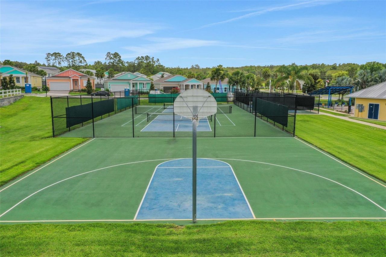 1001 Fiesta Key Circle , Lady Lake, FL 32159 Photo