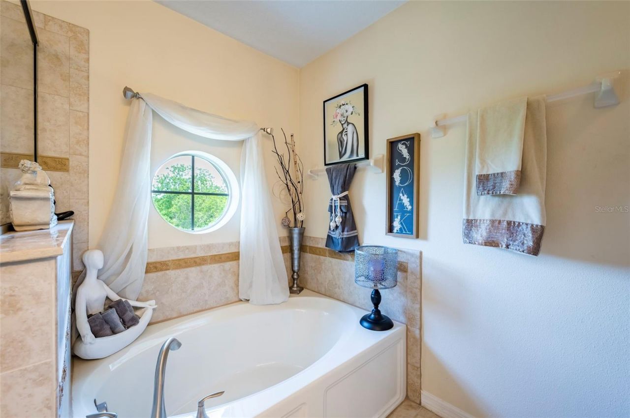 10144 Arbor Run Drive, Unit 112, Tampa, FL 33647 Photo