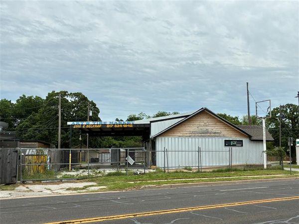 2800 E Belknap , Fort Worth, TX 76111