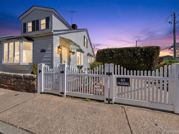 28 Fane Court , Brooklyn, NY 11229