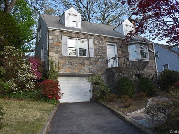 38 Gramercy Avenue , Yonkers, NY 10701